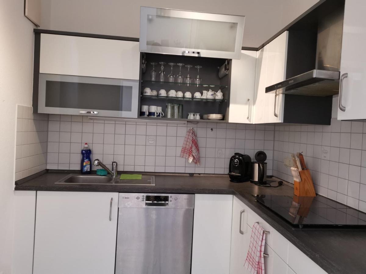 Gute Laune Mit Terrasse Und Garten Zentral FDH Kültér fotó